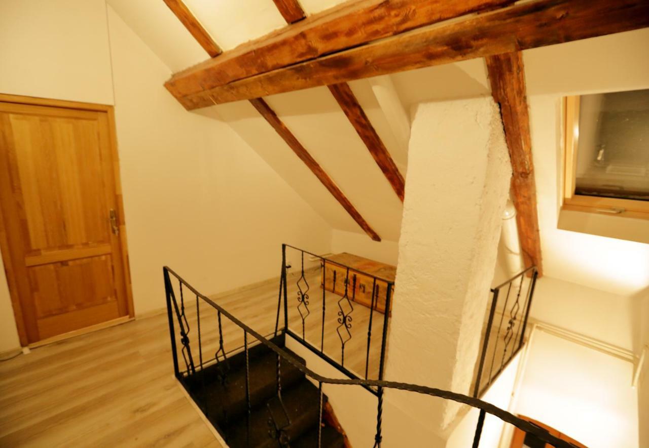 4 Rooms Piata Sfatului Braşov Exterior foto