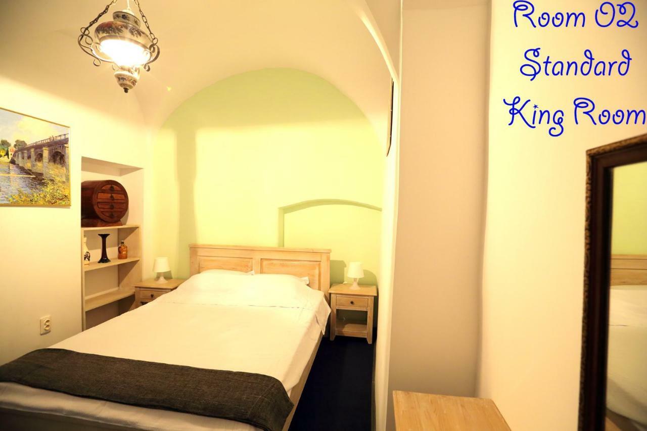 4 Rooms Piata Sfatului Braşov Exterior foto