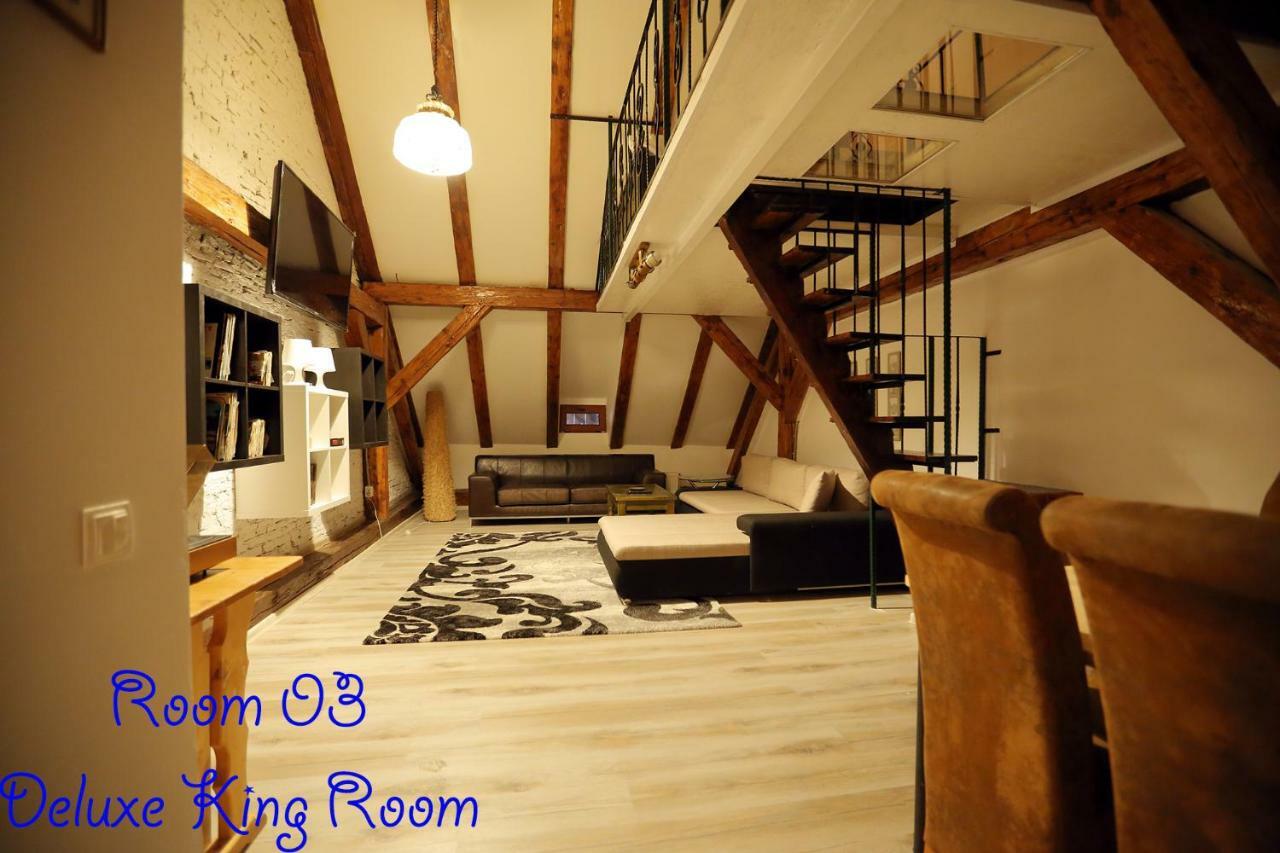4 Rooms Piata Sfatului Braşov Exterior foto