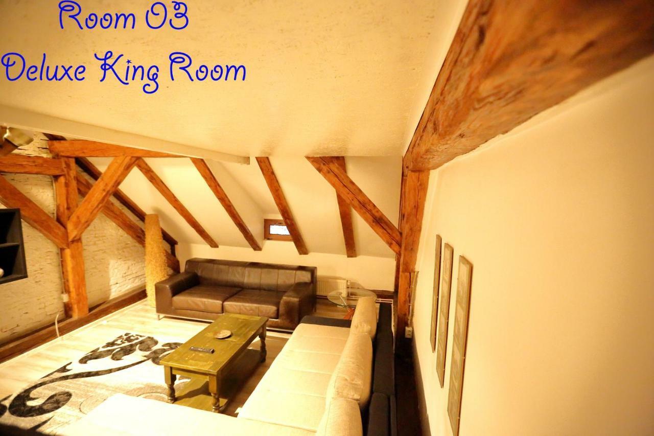 4 Rooms Piata Sfatului Braşov Exterior foto