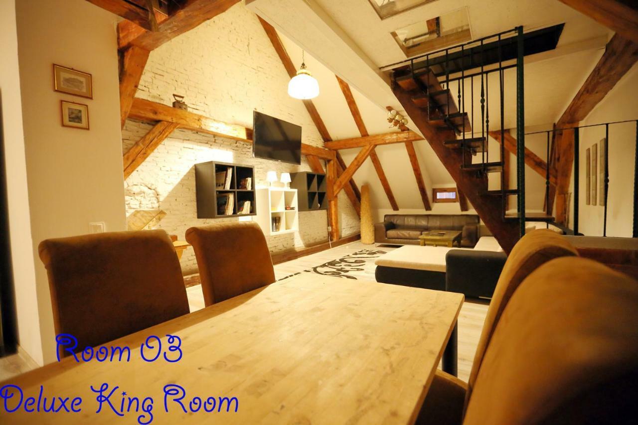 4 Rooms Piata Sfatului Braşov Exterior foto