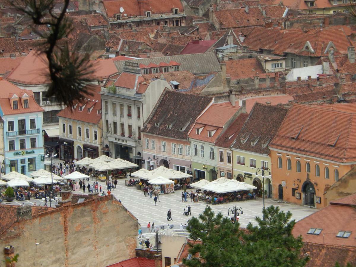 4 Rooms Piata Sfatului Braşov Exterior foto